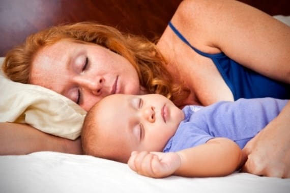 Совместный сон с ребенком до 2 лет
