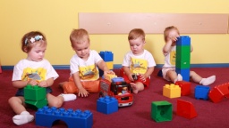 Изменения условий приема в детские сады: возраст и прописка
