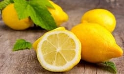 Что и как можно лечить лимоном