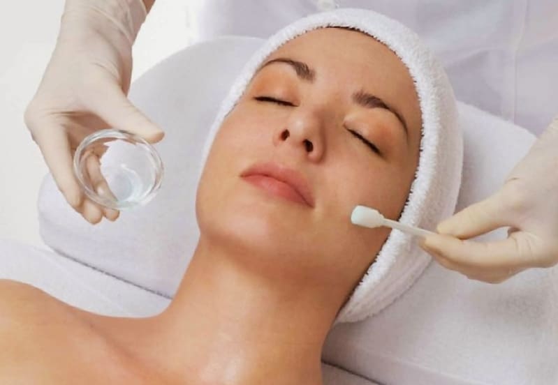 Какие процедуры можно делать при проблемной кожи лица